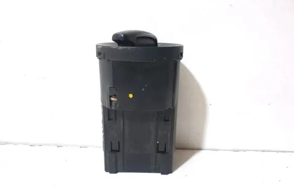 Volkswagen Caddy Light switch 1T0941531M