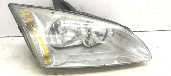 Ford Focus Headlight/headlamp 10180 10181