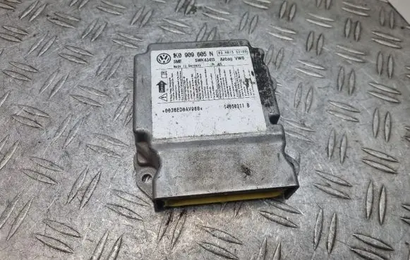 Volkswagen Golf Plus Airbag control unit/module 1K0909605N