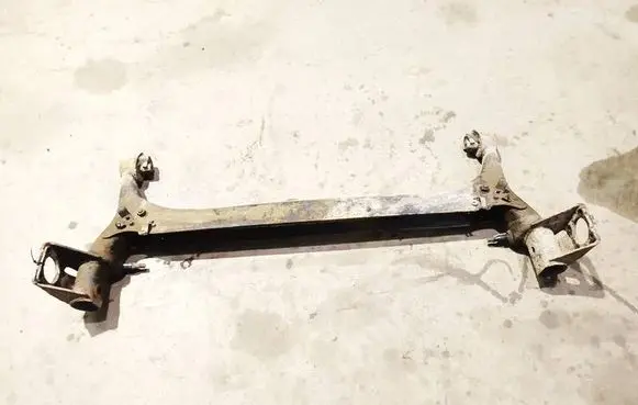 Toyota Corolla Verso AR10 Rear subframe 