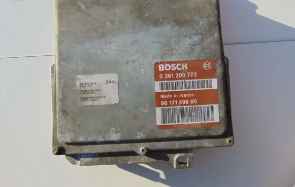 Peugeot 106 Other control units/modules 9617149680 0261200772