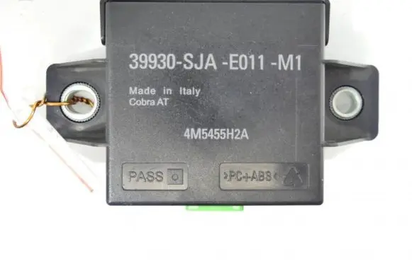 Honda Legend Central body control module 39930-SJA-E011-M1 IMPRK782634