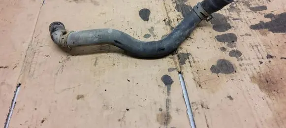 Volkswagen Caddy Coolant pipe/hose 