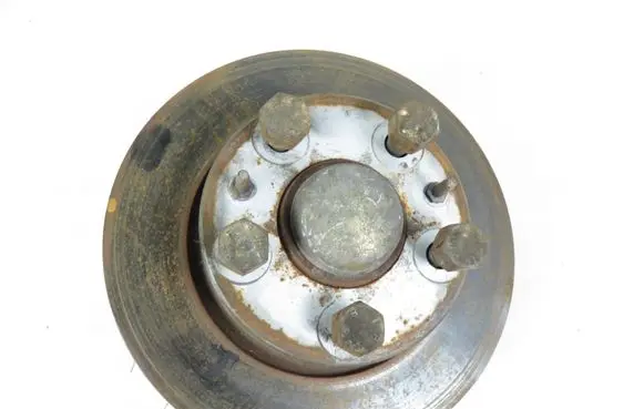 Iveco Daily 3rd gen Front wheel hub spindle knuckle 