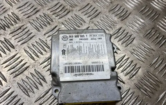 Volkswagen Golf V Airbag control unit/module 1K0909605T