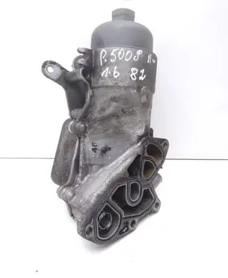 Peugeot 5008 Oil filter mounting bracket