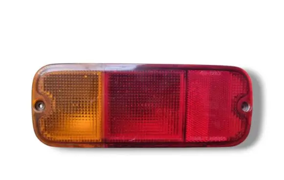 Suzuki Grand Vitara I Rear/tail lights R2301 35670-81A10