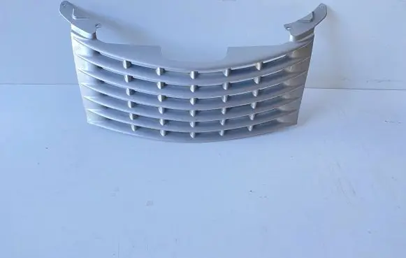 Chrysler PT Cruiser Front bumper upper radiator grill ORH7827784