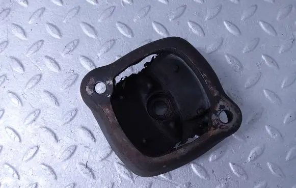 Mercedes-Benz 200 300 W123 Engine mount bracket 1232415013 A1232415013