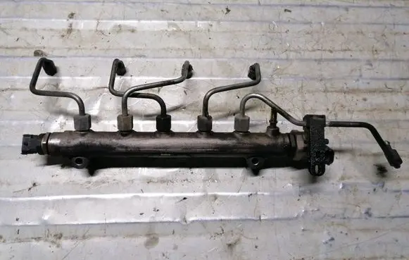 KIA Carens II Fuel main line pipe 0445214140