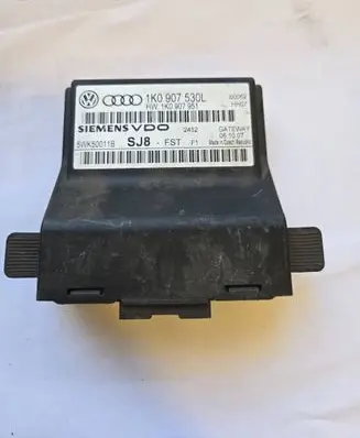 Volkswagen Golf V Gateway control module 1K0907530L 5WK50011B