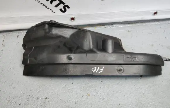 BMW 5 F10 F11 Other engine bay part 7211464 74850610