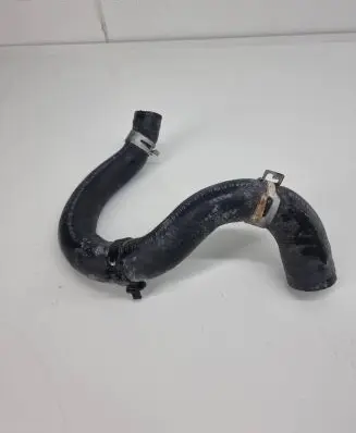 Coolant pipe/hose
