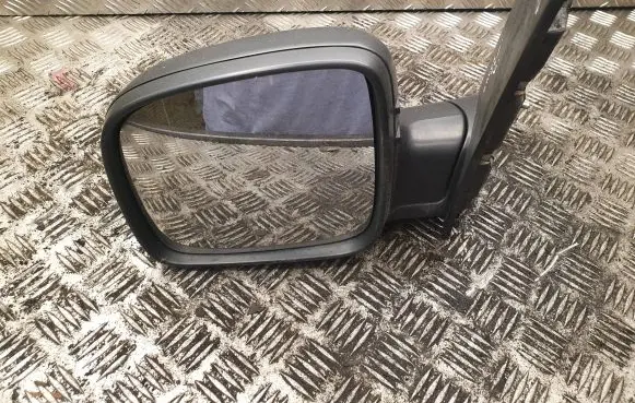 Volkswagen Caddy Manual wing mirror E1010718