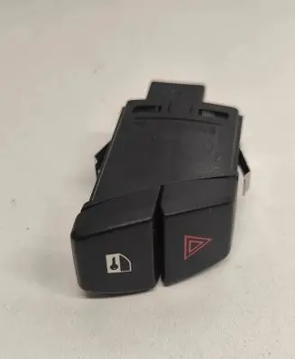 BMW 6 F12 F13 Hazard light switch 9161896 6131