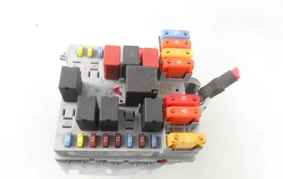 Alfa Romeo 159 Fuse box set 50510968