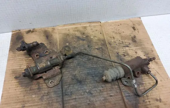 Toyota Corolla Verso E121 Clutch master cylinder