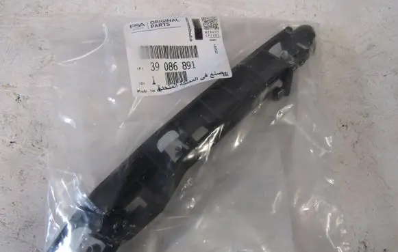Opel Astra K Front bumper mounting bracket 39086891