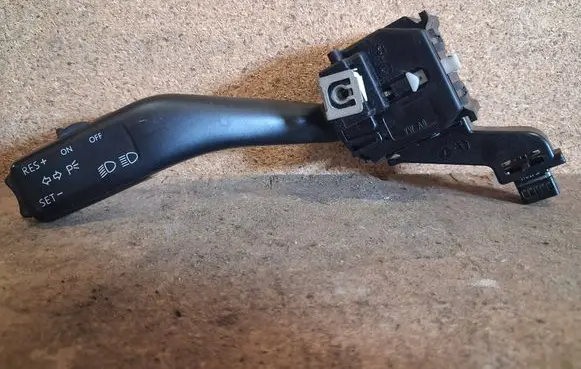 Volkswagen Jetta V Indicator stalk ANH80H002B 1K0953513A 00C0317D