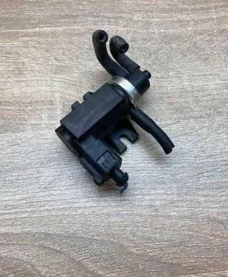 Volkswagen PASSAT B5.5 Turbo solenoid valve 1J0906627 72290320