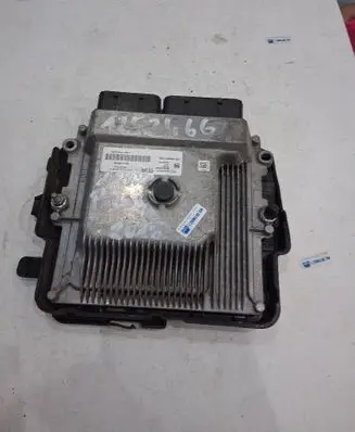 Peugeot 2008 I Engine control unit/module ECU 9818160080 VD46