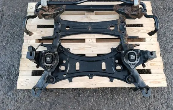 BMW X3 F25 Engine mount bracket