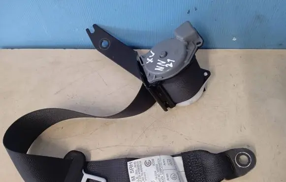 Subaru XV Rear seatbelt TKAH0ES158
