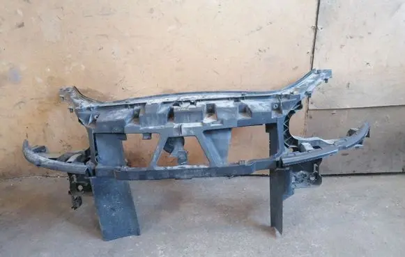 Renault Scenic II - Grand scenic II Radiator support slam panel
