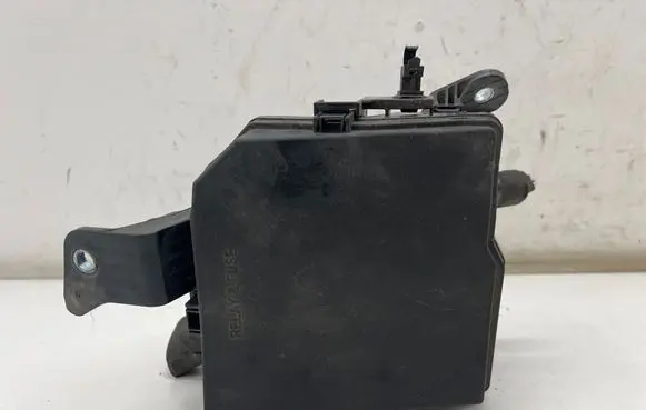 Toyota Yaris XP210 Fuse box set 826620D760
