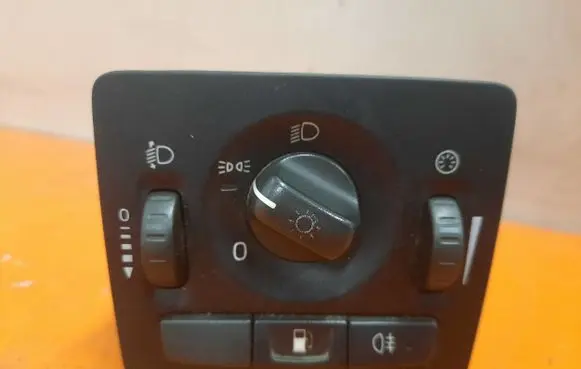 Volvo S40 Light switch 30739298