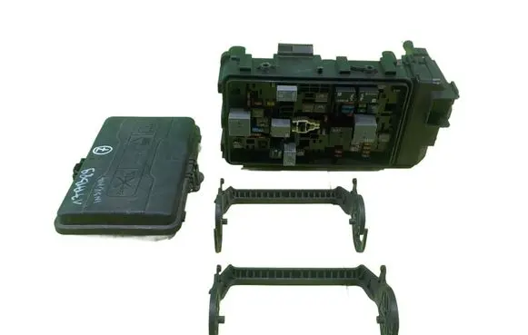 Opel Insignia B Fuse box set 39116626 BEZPIECZNIKOW