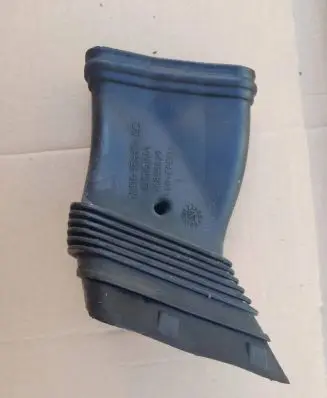 Ford Focus Air intake hose/pipe 7M519E635BC 76899629