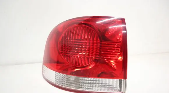 Volkswagen Touareg I Rear/tail lights 7L6945095K