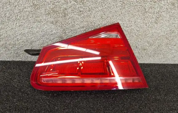 Audi A8 S8 D4 4H Tailgate rear/tail lights 4H0945093