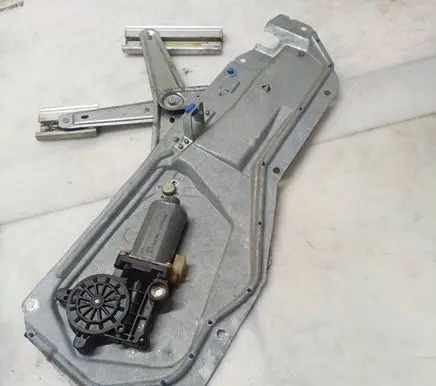 Volvo S70 V70 V70 XC Rear door window regulator with motor 9152726 100575