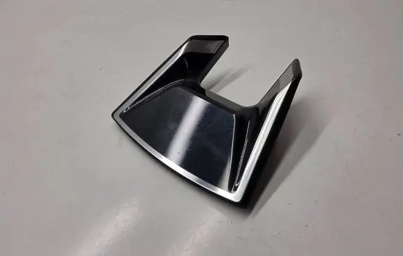 BMW i4 R18 wheel hub/cap/trim 6896788