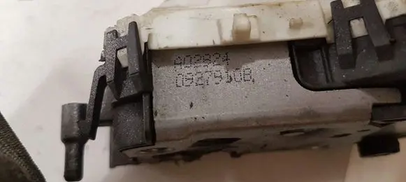 Citroen Berlingo Front door lock 6410W3264I8 09279108 828405