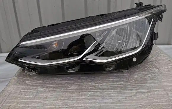 Volkswagen Golf VIII Headlight/headlamp 5H1941005