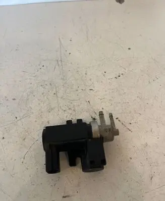 Volkswagen Golf IV Turbo solenoid valve 72290313