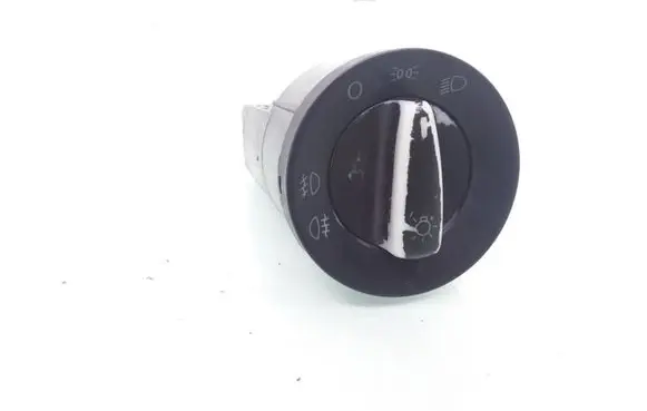 Volkswagen Golf IV Light switch 1C0941531A