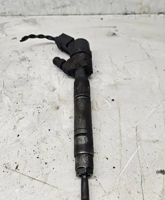 Mercedes-Benz A W168 Fuel injector A6680700987