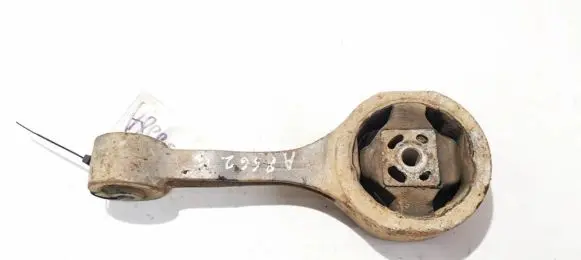 Volkswagen Polo Engine mount bracket