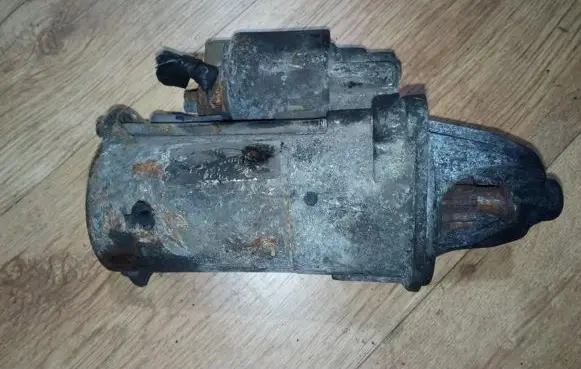 Ford Focus Starter motor YS4U11000AA YS4U-11000-AA
