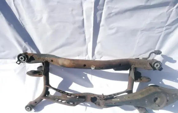 Volkswagen PASSAT B6 Rear subframe 