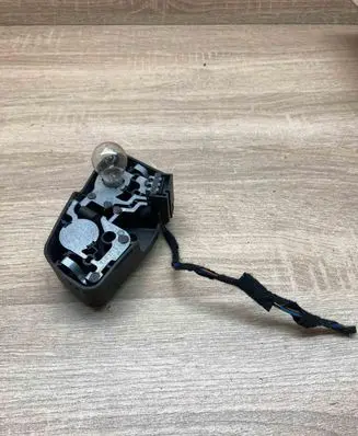 BMW 3 E46 Tail light bulb cover holder 8374809 388569L 32CP