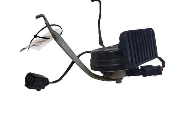 Skoda Octavia Mk2 (1Z) Horn signal 7042AM80SX 007042 A046522