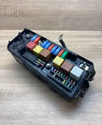 Opel Vectra C Fuse box set 13144710 519067029