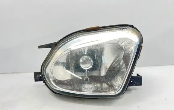 Mercedes-Benz E W211 Front fog light A2118200556
