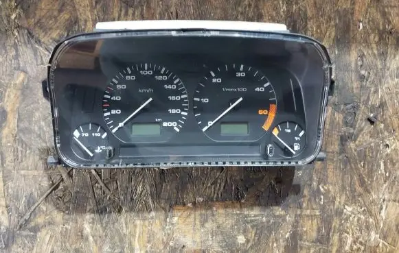 Volkswagen Caddy Speedometer (instrument cluster) 6K9920840J 2705010232