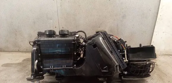 Audi Q7 4L Interior heater climate box assembly 4L1820003AD